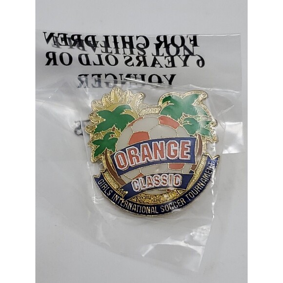 Orange Classic 2016 SOCCER Girls Int'l Tournament Annual Sports Pins Int'l New - Picture 4 of 6